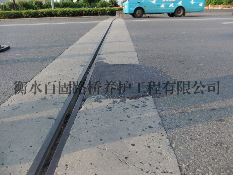 G104�����h(hu��n)�ƈ@�δ󝾘���s�p�Ɠp��λ���ٓ��޹���